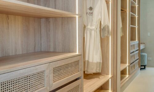 Closets Closets